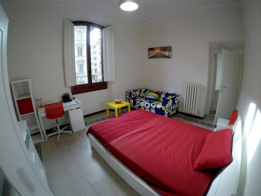 Immagine 2 di Camera in affitto  in Via della Cernaia a Firenze