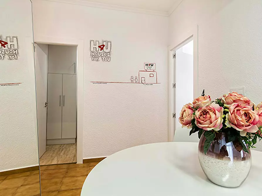 Immagine 4 di Camera in affitto  in Calle Valdés a Alicante/Alacant