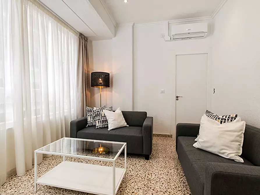 Immagine 7 di Camera in affitto  in Calle Valdés a Alicante/Alacant