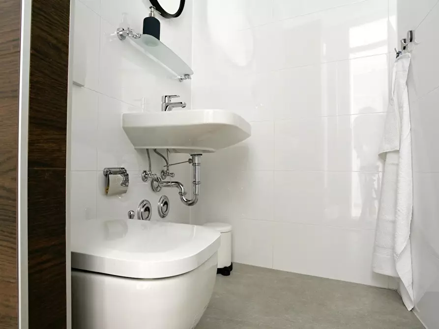 Immagine 9 di Appartamento in affitto  in Alte Jakobstraße a Berlin
