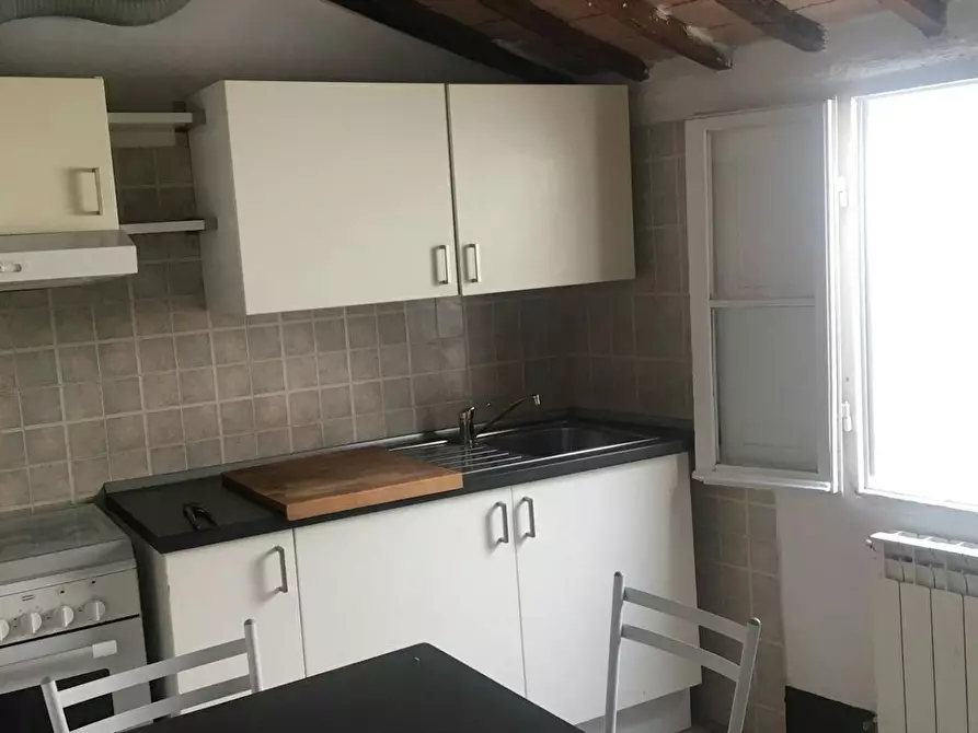 Immagine 4 di Camera in affitto  in Casato di Sopra a Siena