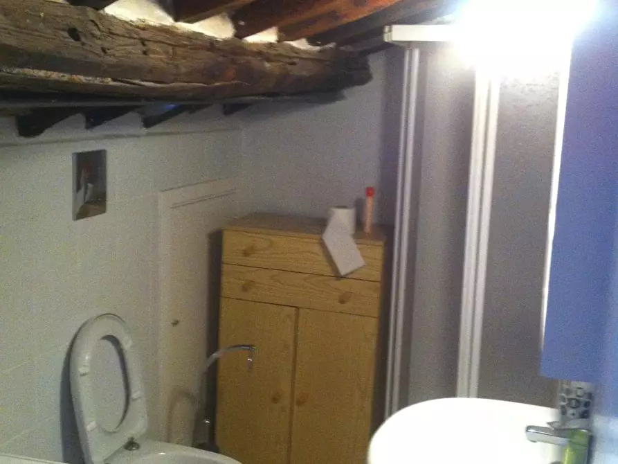 Immagine 3 di Camera in affitto  in Casato di Sopra a Siena