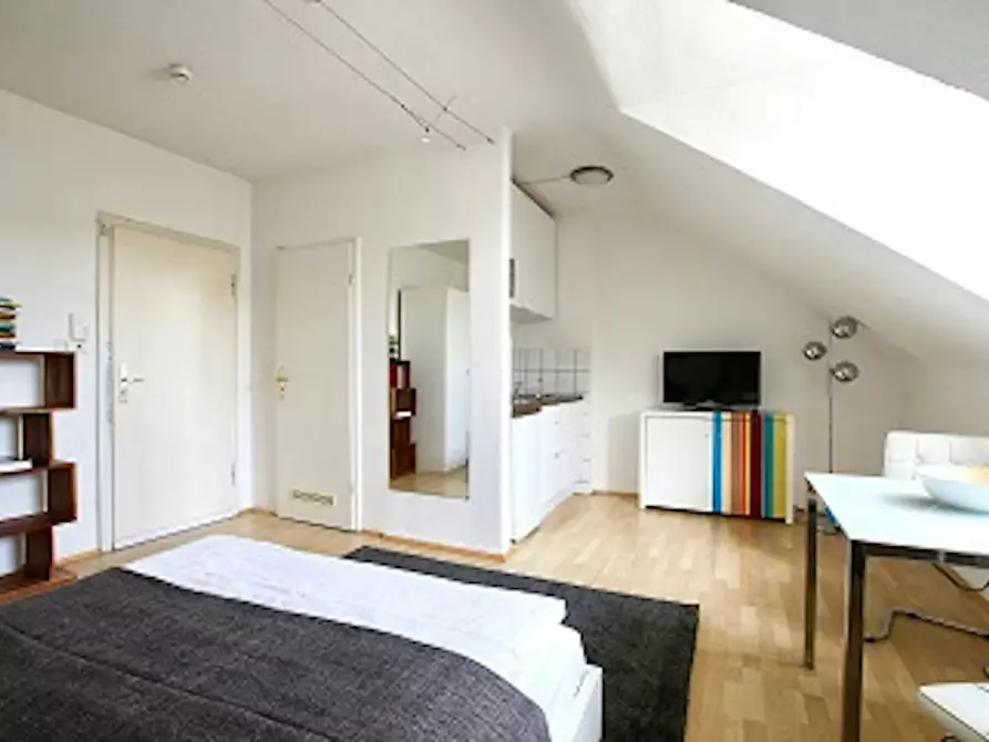Immagine 2 di Appartamento in affitto  in Beethovenstraße a Köln