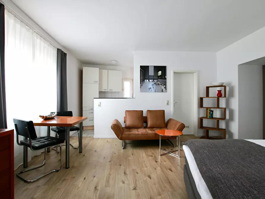 Immagine 10 di Appartamento in affitto  in Bismarckstraße a Köln