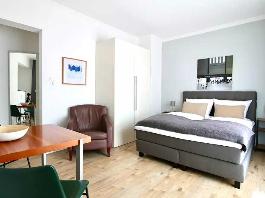 Immagine 2 di Appartamento in affitto  in Bismarckstraße a Köln