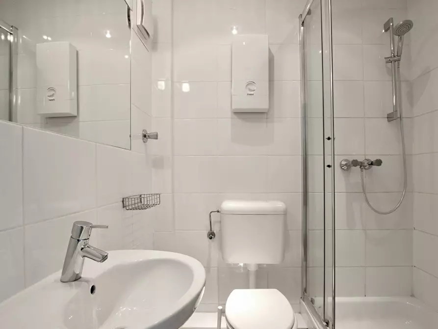 Immagine 6 di Appartamento in affitto  in Bismarckstraße a Köln