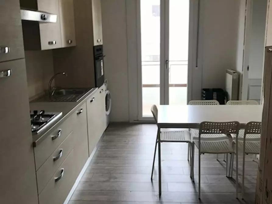 Immagine 4 di Camera condivisa in affitto  in Via Altinia a Venezia