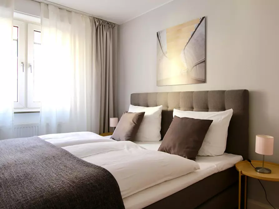 Immagine 5 di Appartamento in affitto  in Leostraße a Köln