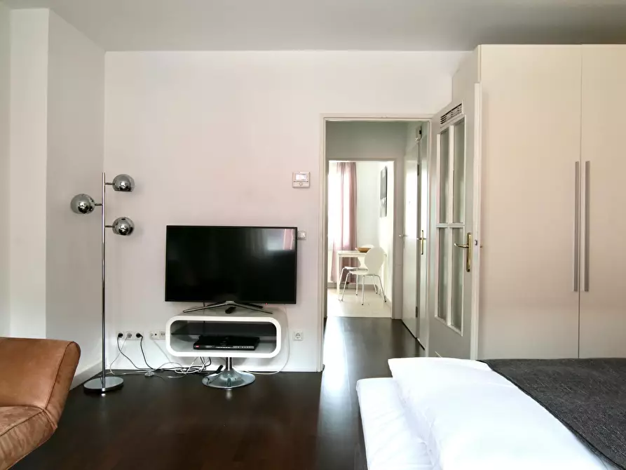 Immagine 8 di Appartamento in affitto  in Leostraße a Köln