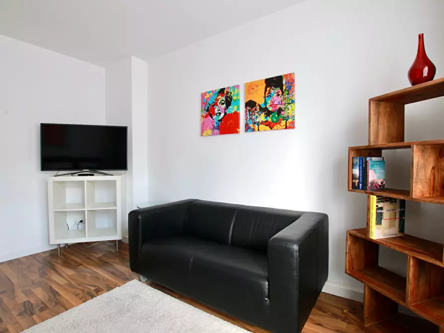 Immagine 8 di Appartamento in affitto  in Leostraße a Köln