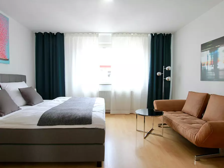 Immagine 5 di Appartamento in affitto  in Leostraße a Köln
