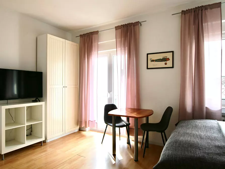 Immagine 9 di Appartamento in affitto  in Limburger Straße a Köln