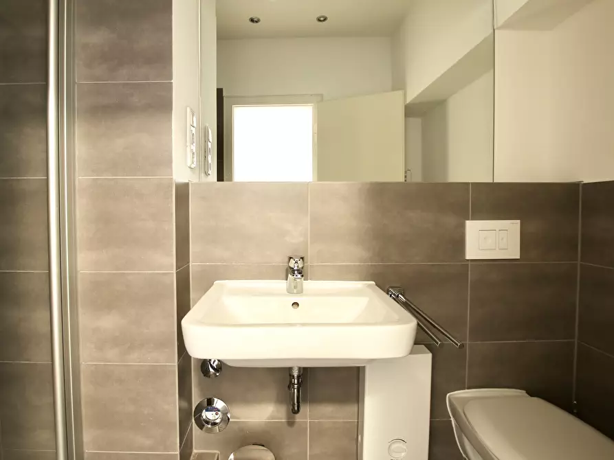 Immagine 6 di Appartamento in affitto  in Roonstraße a Köln