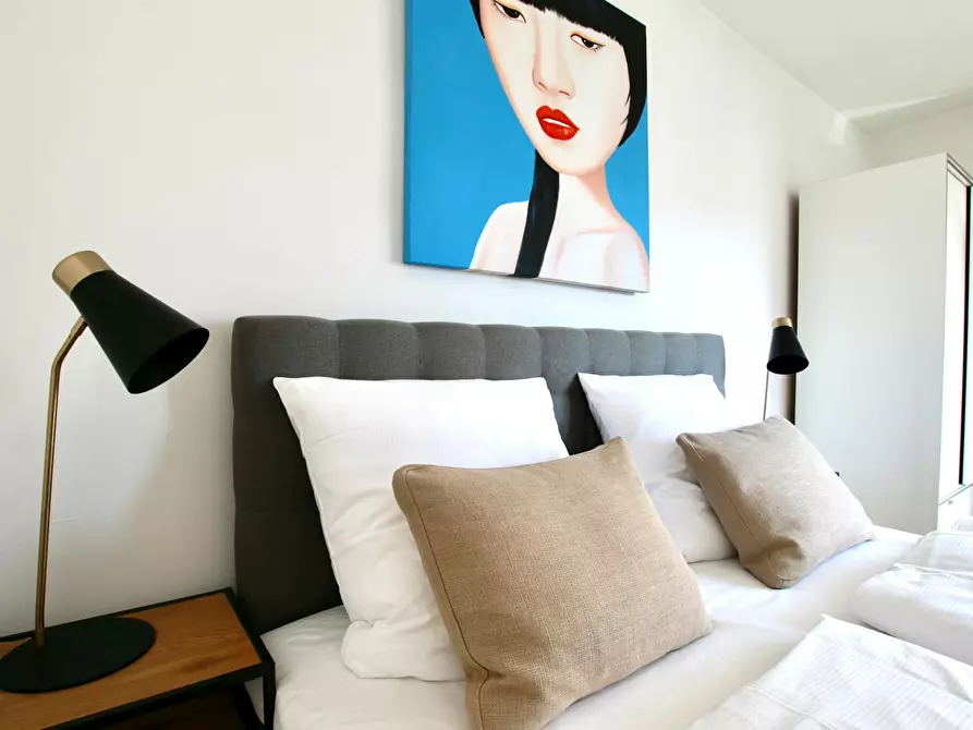 Immagine 9 di Appartamento in affitto  in Roonstraße a Köln