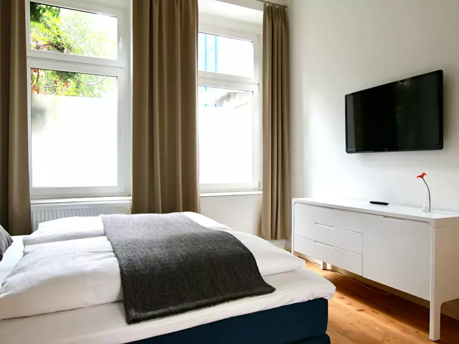 Immagine 8 di Appartamento in affitto  in Siegesstraße a Köln