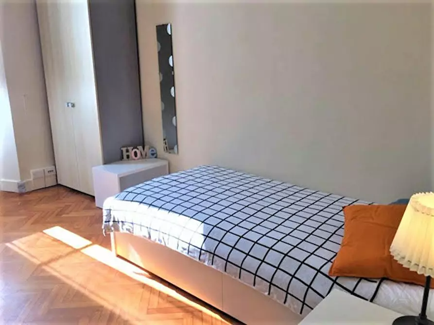 Immagine 2 di Camera in affitto  in Via Castelfidardo a Firenze