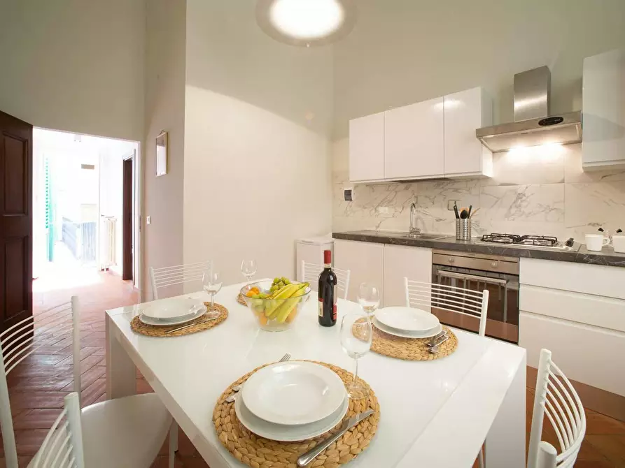 Immagine 4 di Appartamento in affitto  in Borgo Santi Apostoli a Firenze