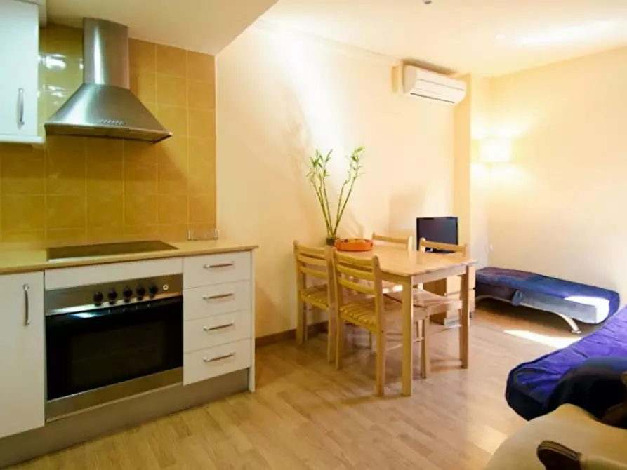 Immagine 1 di Appartamento in affitto  in Carrer de la Mare de Déu del Coll a Barcelona