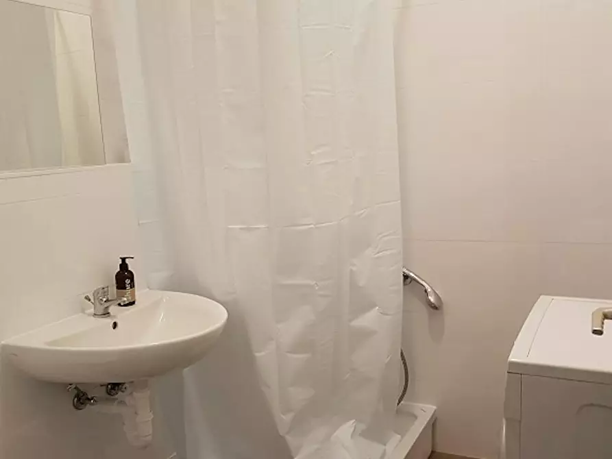 Immagine 4 di Camera in affitto  in Wilhelminenhofstraße a Berlin