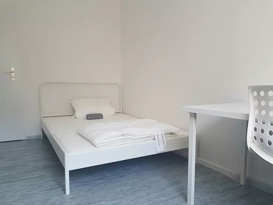 Immagine 2 di Camera in affitto  in Wilhelminenhofstraße a Berlin