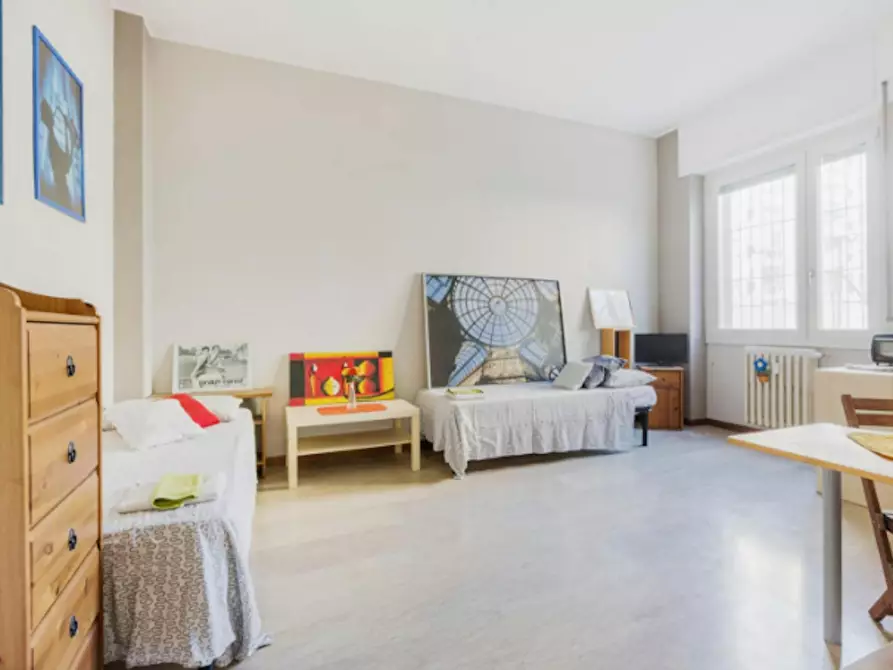 Immagine 3 di Camera in affitto  in Viale Famagosta a Milano