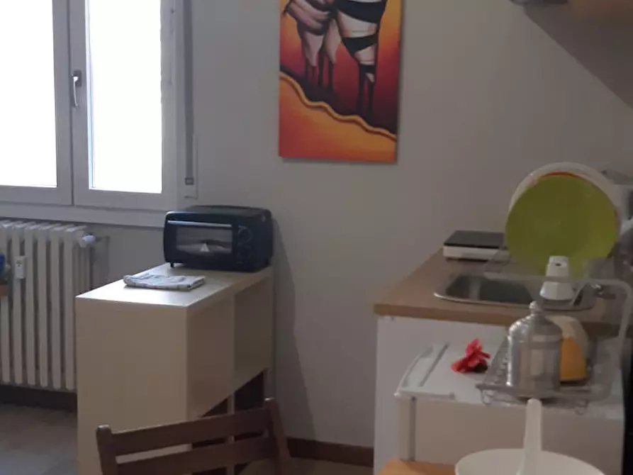 Immagine 4 di Camera in affitto  in Viale Famagosta a Milano