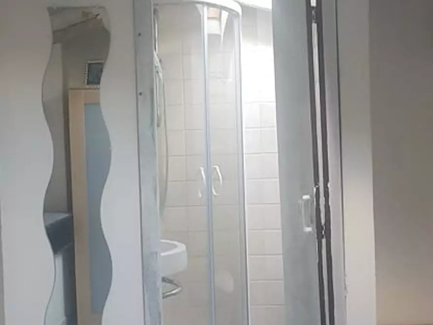 Immagine 10 di Camera in affitto  in Via Senese a Firenze