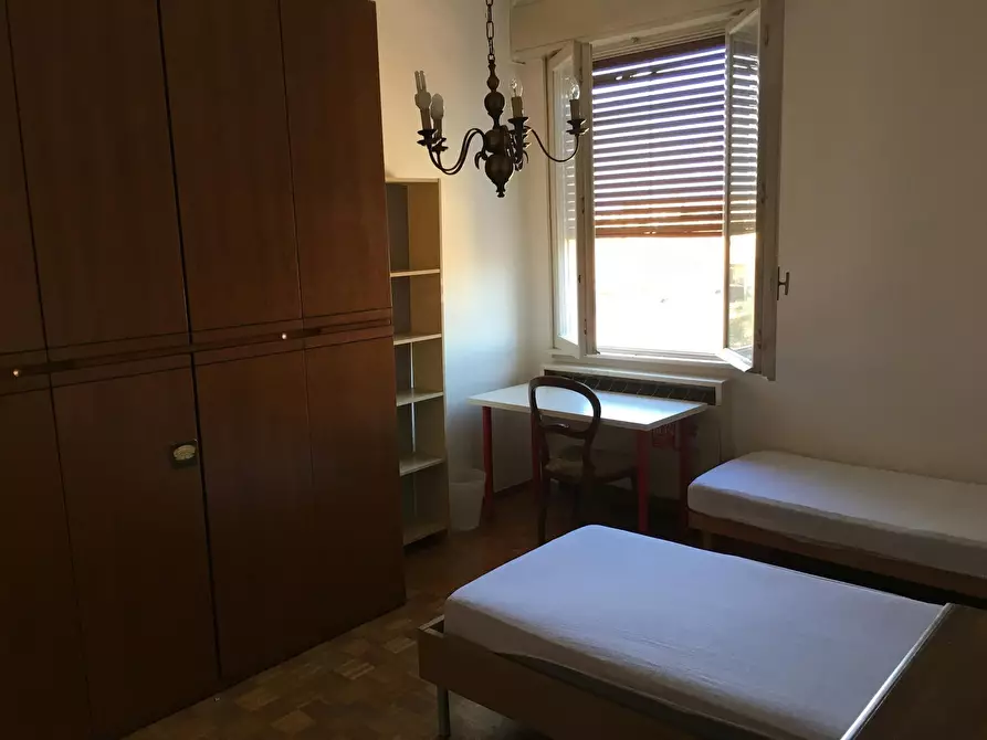 Immagine 1 di Camera condivisa in affitto  in Via Andrea Costa a Bologna