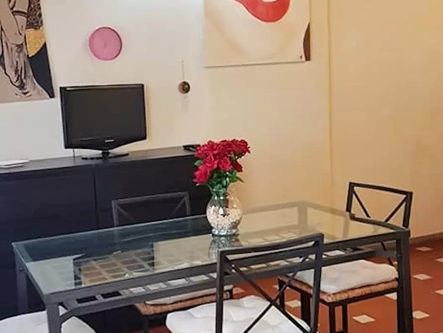 Immagine 7 di Camera in affitto  in Via del Leone a Firenze