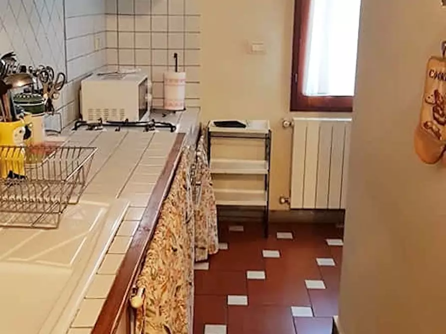 Immagine 9 di Camera in affitto  in Via del Leone a Firenze