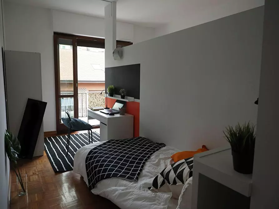 Immagine 1 di Camera in affitto  in Via Gian Domenico Cassini a Torino