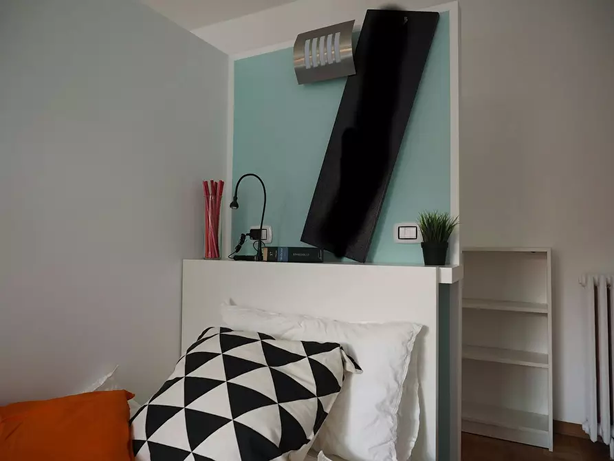 Immagine 3 di Camera in affitto  in Via Gian Domenico Cassini a Torino
