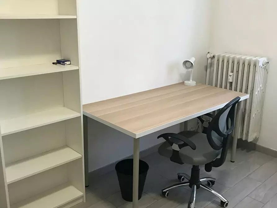 Immagine 4 di Camera in affitto  in Via Pietro Cossa a Torino