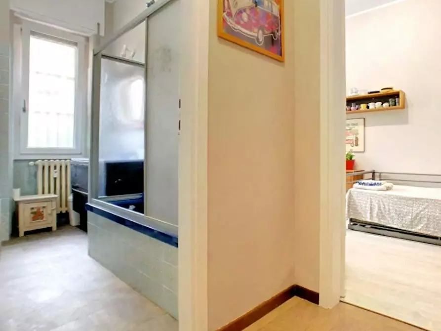 Immagine 5 di Camera in affitto  in Viale Famagosta a Milano