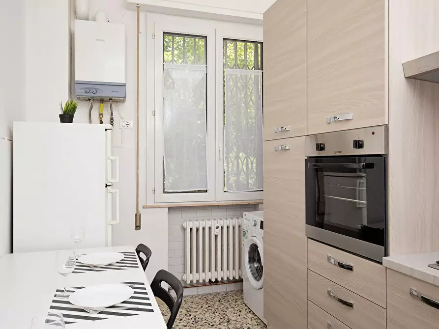 Immagine 8 di Camera in affitto  in Via Bastioni Settentrionali a Rimini