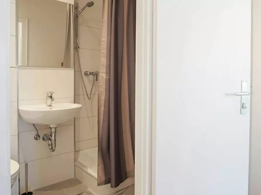Immagine 9 di Camera in affitto  in Neltestraße a Berlin