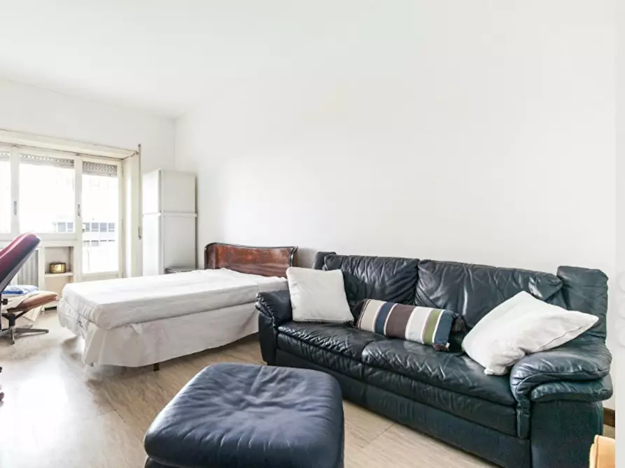 Immagine 1 di Camera in affitto  in Via Pietro Mascagni a Roma