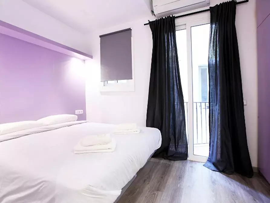 Immagine 3 di Camera in affitto  in Carrer de Picalquers a Barcelona