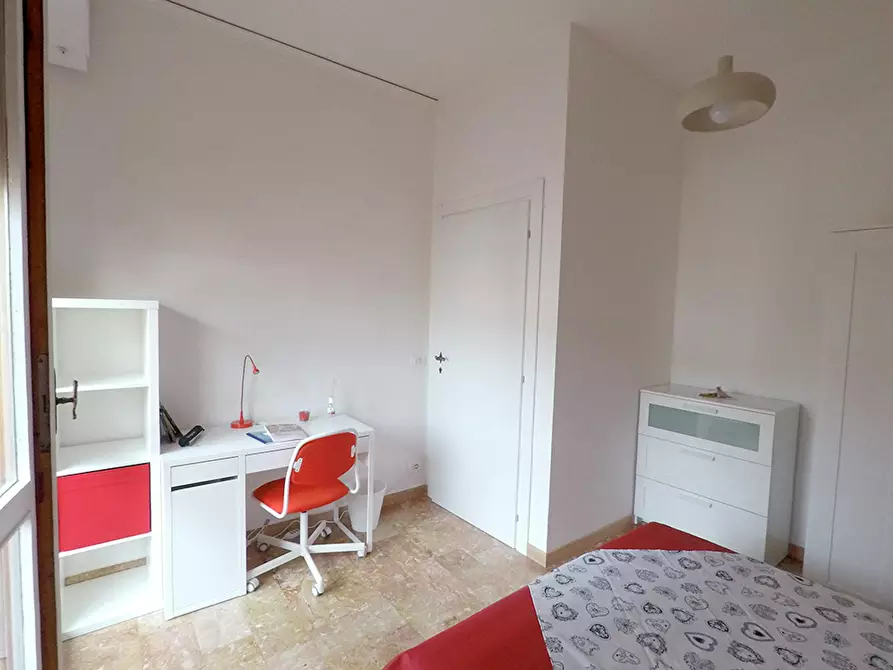 Immagine 3 di Camera in affitto  in Piazza Augusto Conti a Firenze