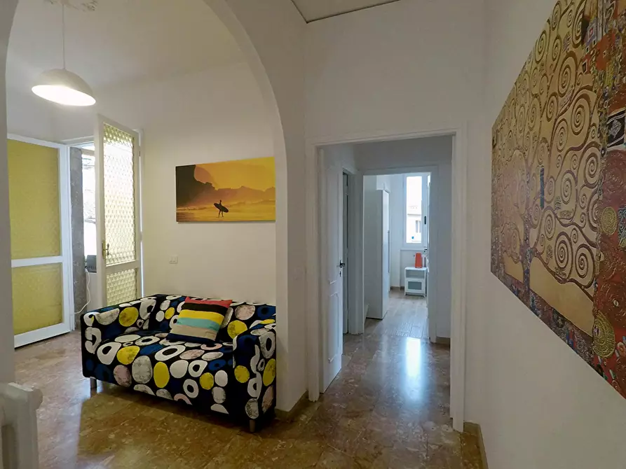 Immagine 10 di Camera in affitto  in Piazza Augusto Conti a Firenze