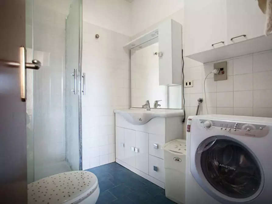 Immagine 6 di Camera in affitto  in Via dei Missaglia a Milano