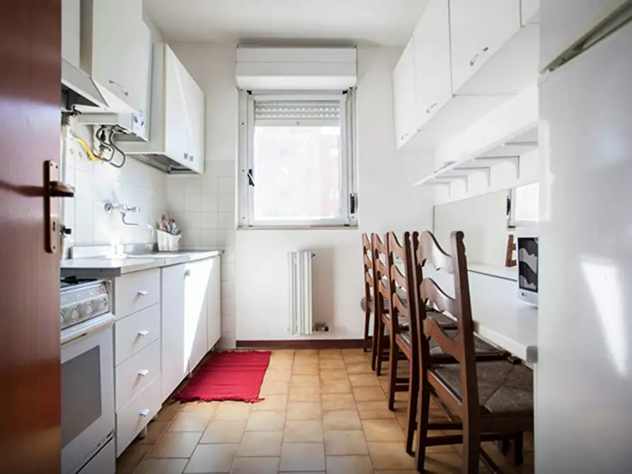 Immagine 7 di Camera in affitto  in Via dei Missaglia a Milano