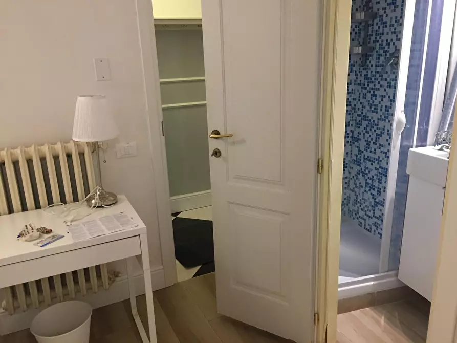 Immagine 4 di Camera in affitto  in Via dei Serragli a Firenze