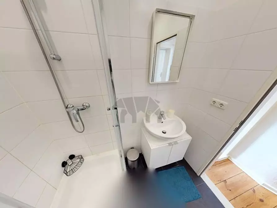 Immagine 9 di Appartamento in affitto  in Wiclefstraße a Berlin