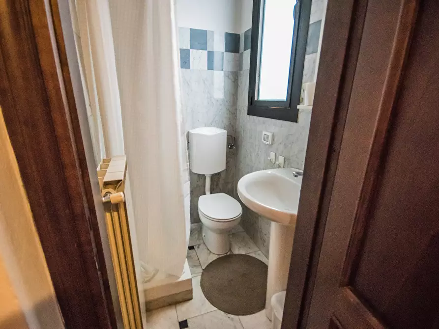 Immagine 2 di Camera condivisa in affitto  in Via San Giovanni a Firenze