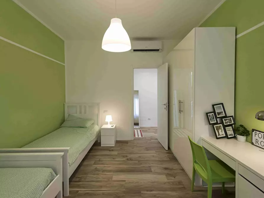 Immagine 8 di Camera condivisa in affitto  in Via San Francesco d'Assisi a Sesto San Giovanni