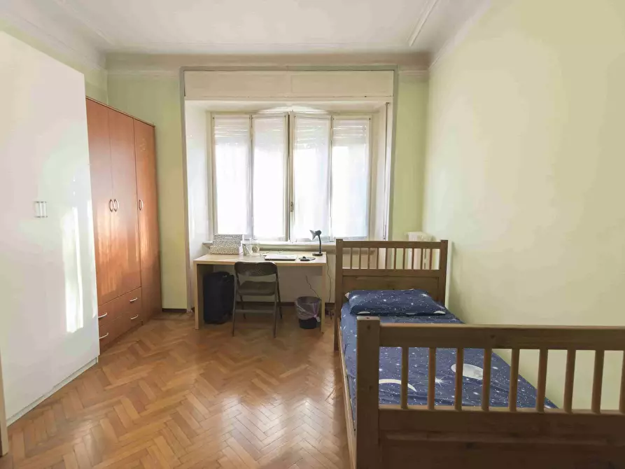 Immagine 2 di Camera condivisa in affitto  in Piazzale Susa a Milano