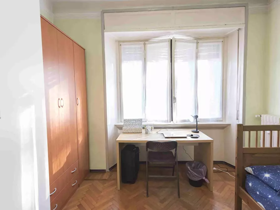 Immagine 4 di Camera condivisa in affitto  in Piazzale Susa a Milano