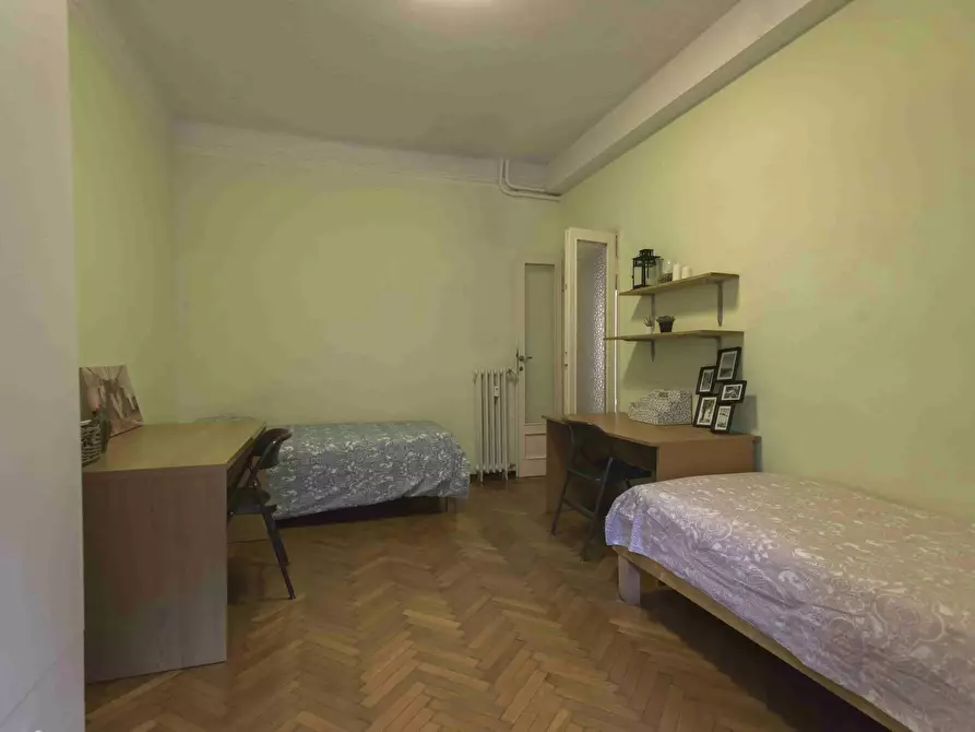 Immagine 1 di Camera condivisa in affitto  in Piazzale Susa a Milano