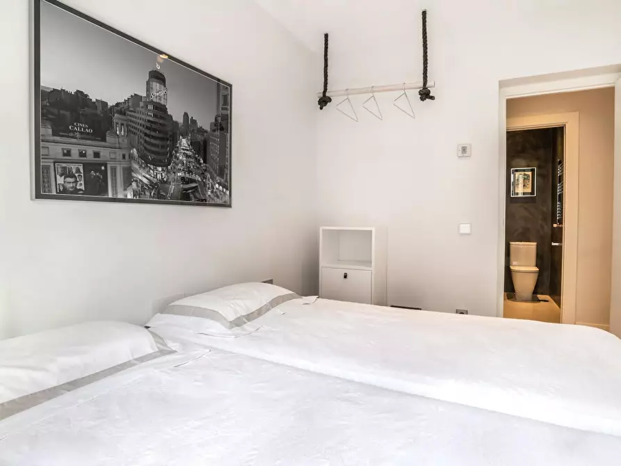 Immagine 3 di Camera in affitto  in Calle de Narváez a Madrid